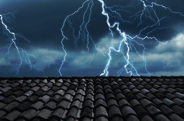 Benefits of Having a Professional Roof Inspection to Assess Storm Damage